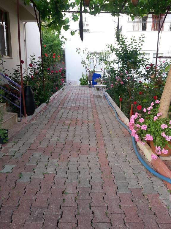 Keramos Pansiyon Finike Exterior foto