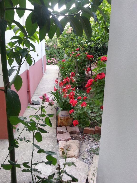 Keramos Pansiyon Finike Exterior foto