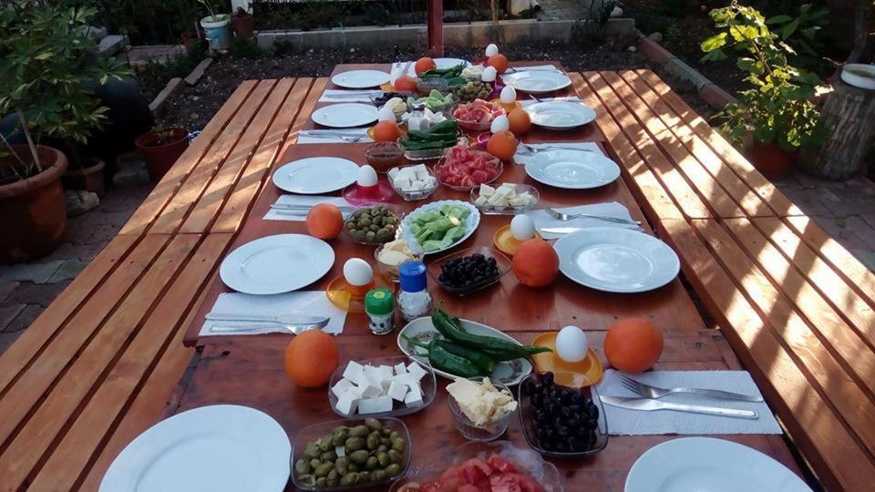 Keramos Pansiyon Finike Exterior foto